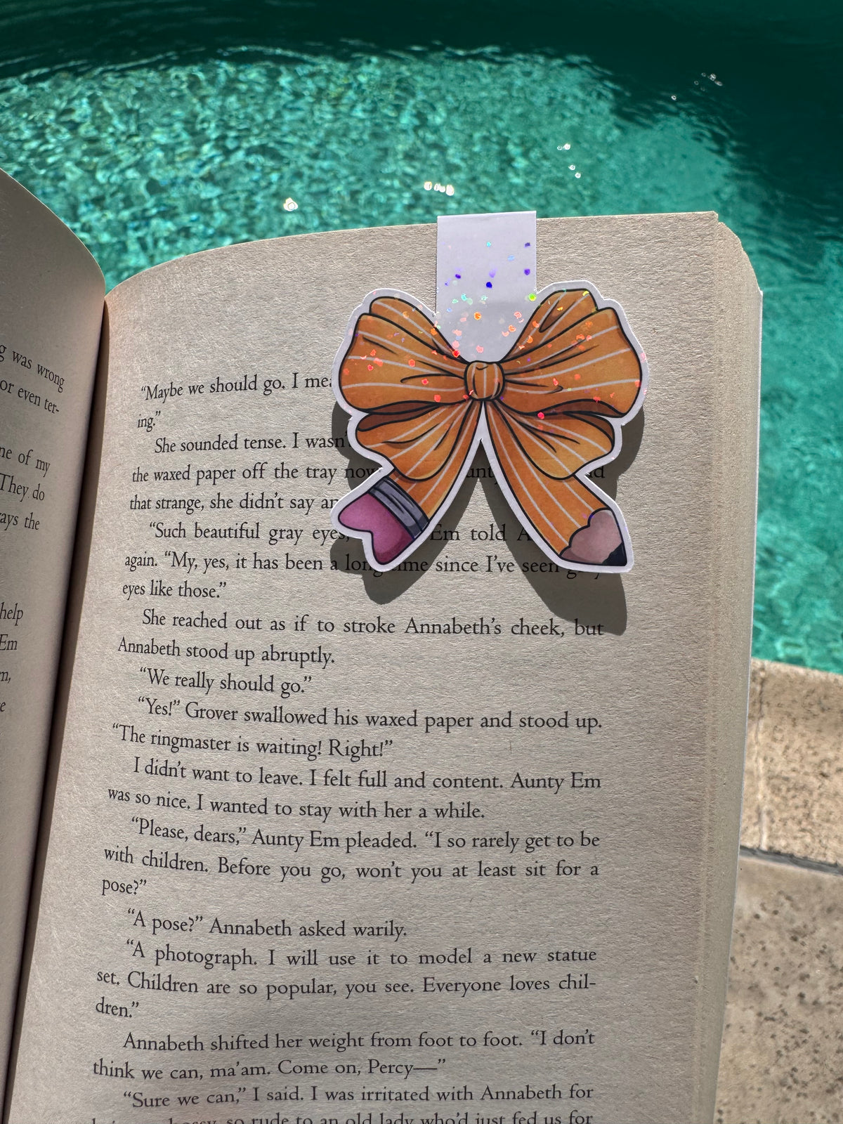 PENCIL BOW BOOKMARK